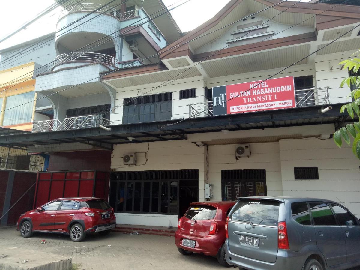 Hotel Transit 1 Makassar Redpartner Экстерьер фото