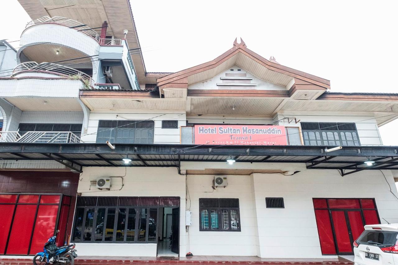 Hotel Transit 1 Makassar Redpartner Экстерьер фото